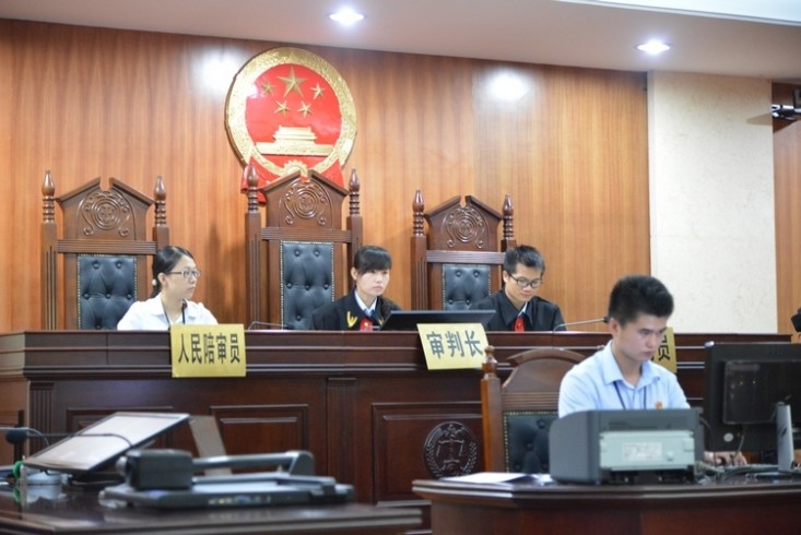 南宁市首例申请解除强制医疗案件在兴宁法院公开开庭审理