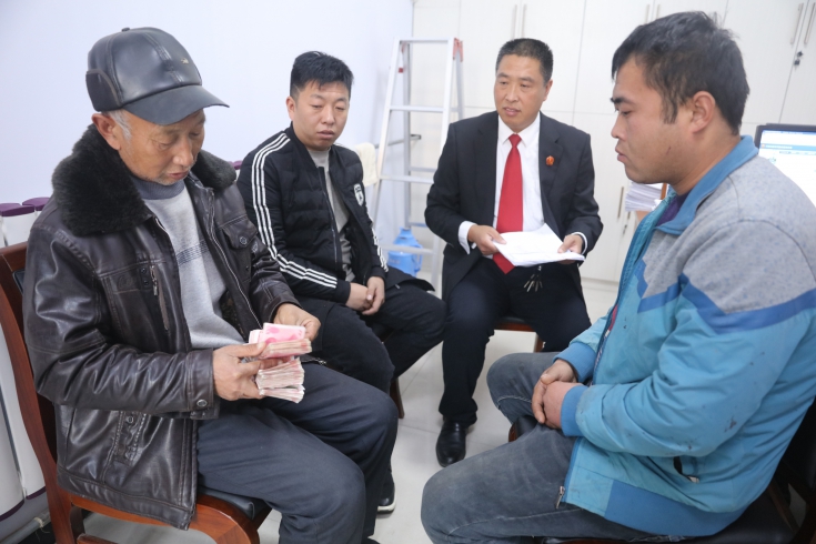 河南安阳县法院：为农民工等弱势群体维权案设时间限制