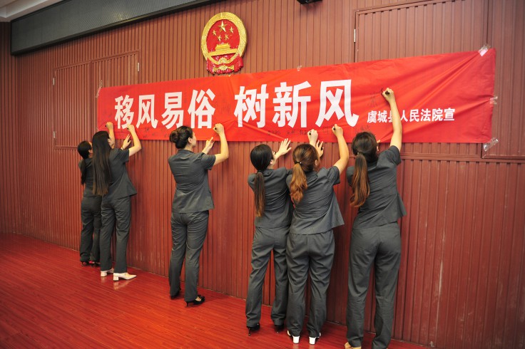 河南省虞城县法院开展“移风易俗树新风”宣传活动